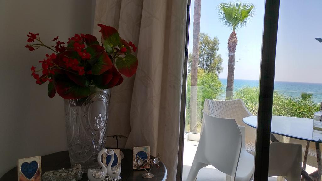 Sandy Beach Apartment 13 Voroklini Bagian luar foto